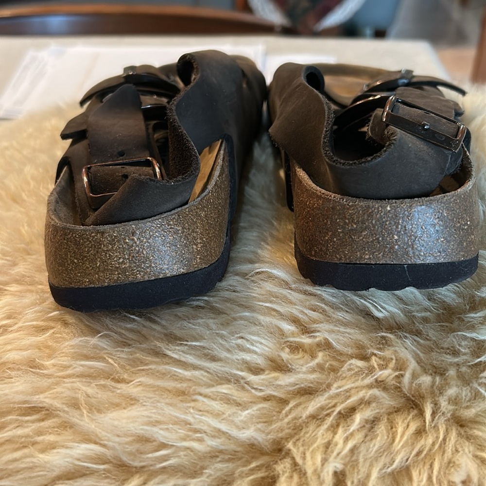 Birkenstock Brown Brush Leather 39 Arizona Sandals. - Picture 8 of 10
